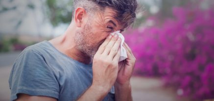 Man blowing nose / Hayfever